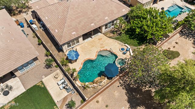 18539 E CARRIAGE Way, Queen Creek, AZ 85142