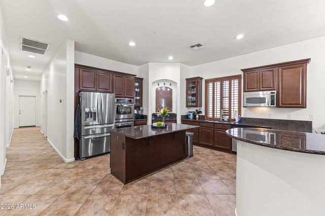 18539 E CARRIAGE Way, Queen Creek, AZ 85142