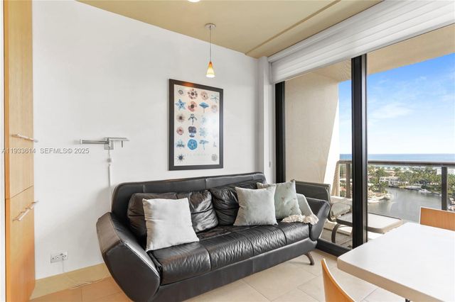 19667 Turnberry Way 17K, Aventura, FL 33180