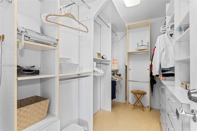 19667 Turnberry Way 17K, Aventura, FL 33180