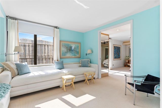 19667 Turnberry Way 17K, Aventura, FL 33180