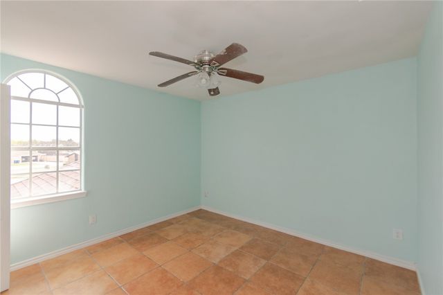 120 Presidio Dr, Portland, TX 78374