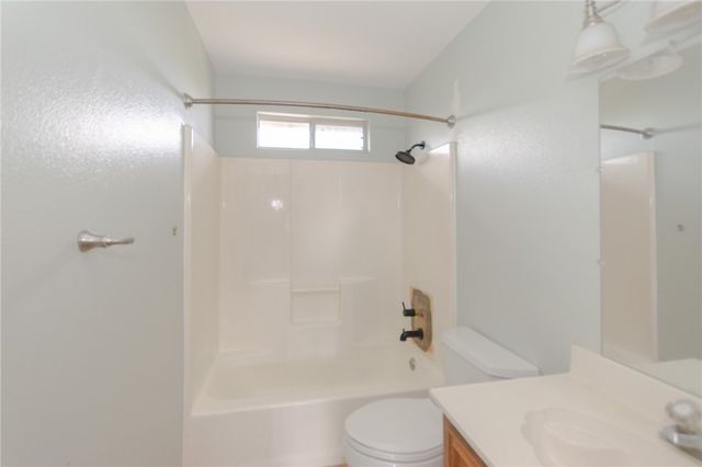 120 Presidio Dr, Portland, TX 78374