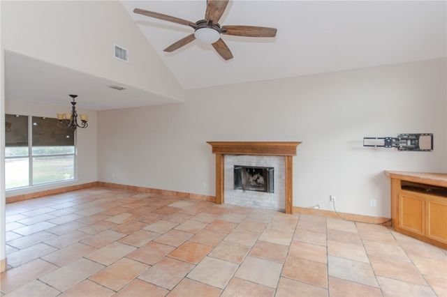 120 Presidio Dr, Portland, TX 78374