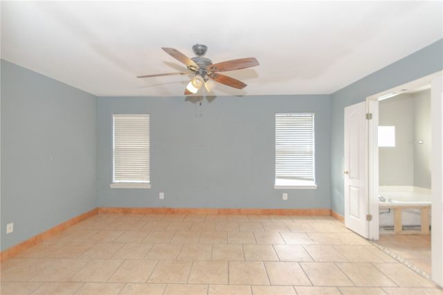 120 Presidio Dr, Portland, TX 78374