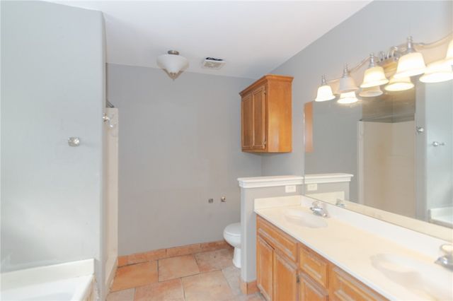 120 Presidio Dr, Portland, TX 78374