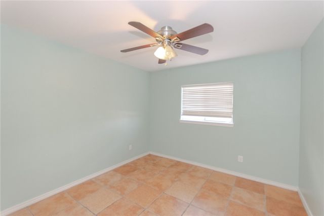 120 Presidio Dr, Portland, TX 78374