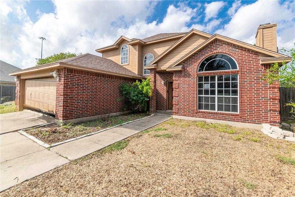 120 Presidio Dr, Portland, TX 78374