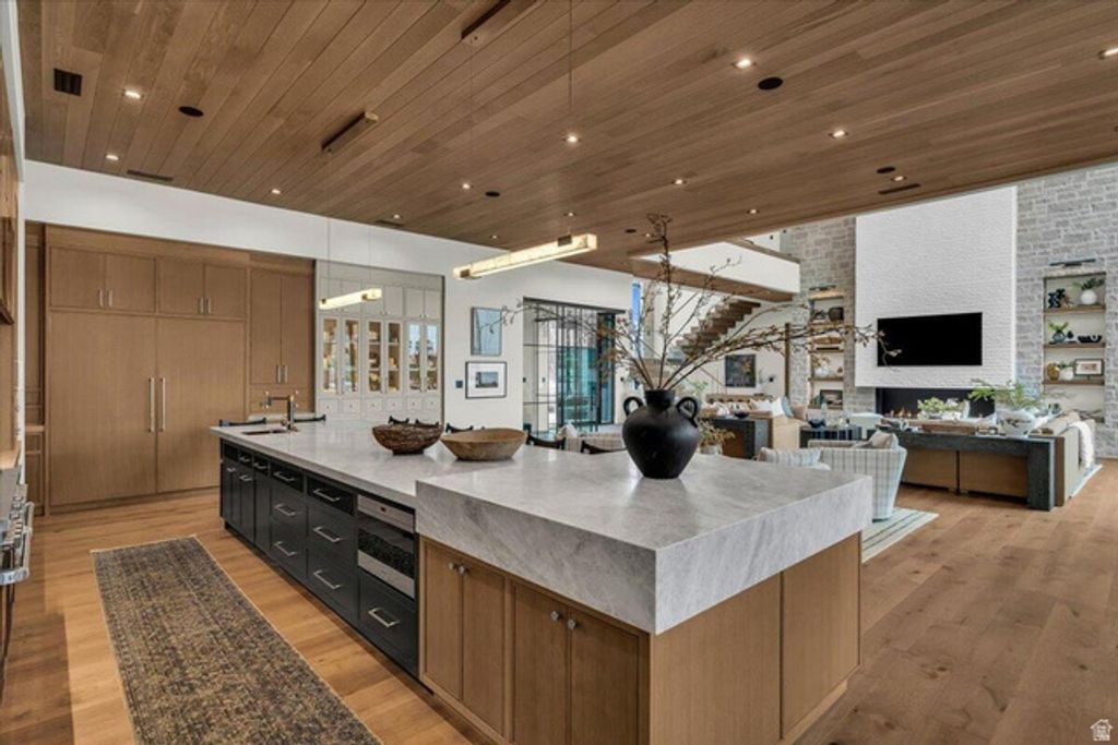 Image 12 of property listing at 3155 E HINCKLEY, St. George, UT 84790
