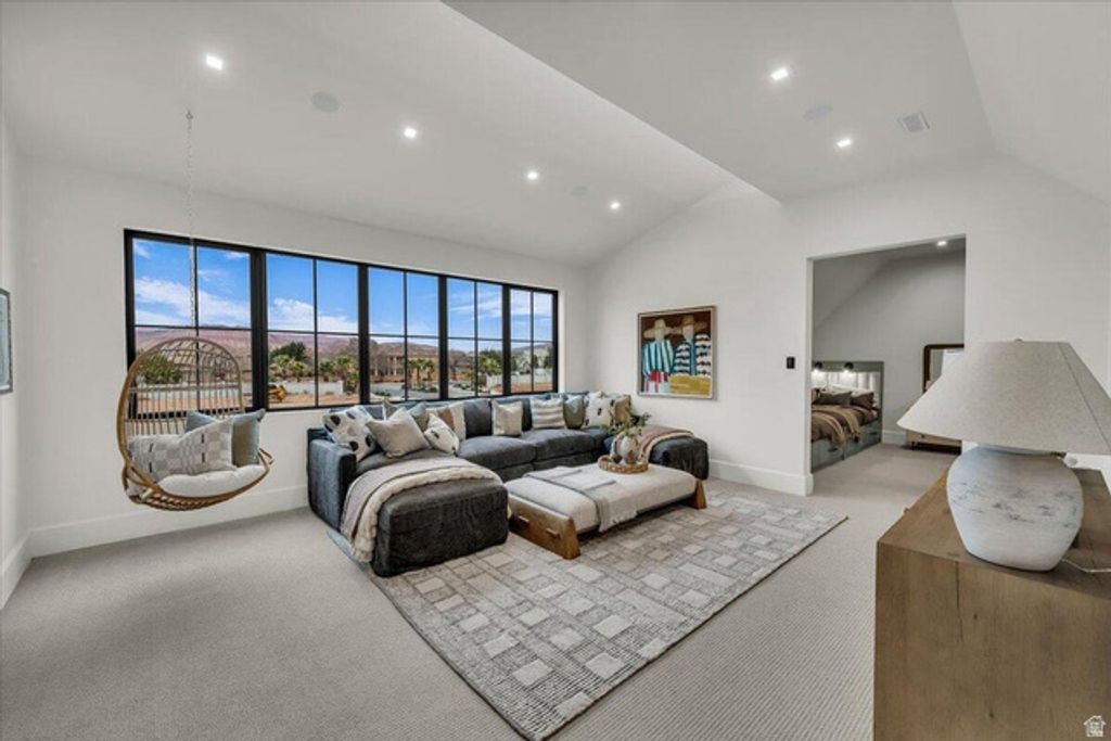 Image 36 of property listing at 3155 E HINCKLEY, St. George, UT 84790