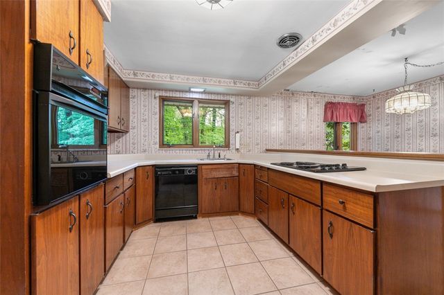 3450 Woodland Drive, Murrysville, PA 15668