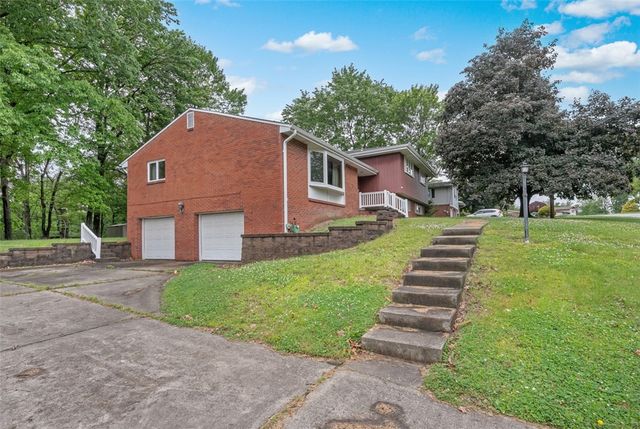 3450 Woodland Drive, Murrysville, PA 15668