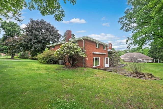 3450 Woodland Drive, Murrysville, PA 15668