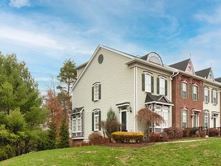 1001 Eddy Ct, Richland, PA 15044