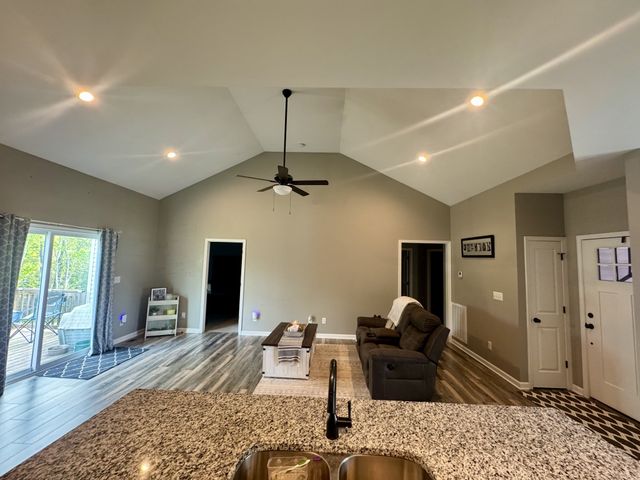 120 Pine Thicket Rd, Mc Ewen, TN 37101