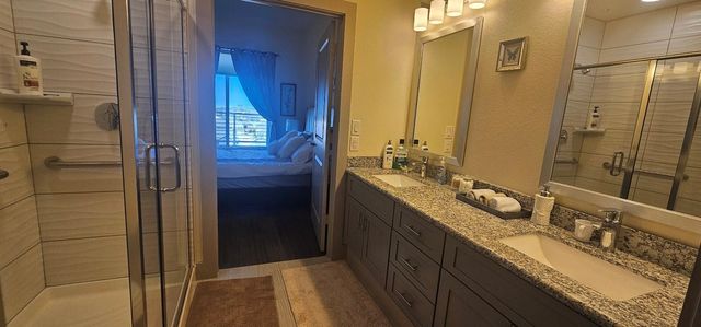 6955 Turtlewood Dr 607, Houston, TX 77072