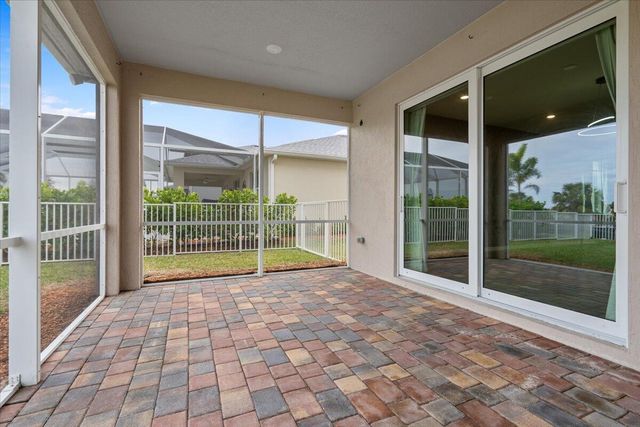 10437 SW Captiva Drive, Port St. Lucie, FL 34987