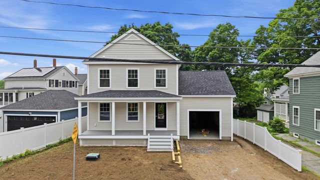 16 Manchester Street, Nashua, NH 03064
