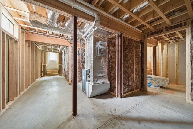 16 Manchester Street, Nashua, NH 03064