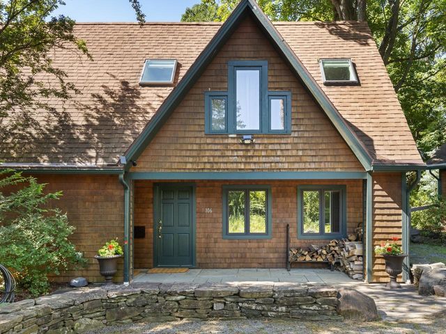 106 Ledge Road, Burlington, VT 05401