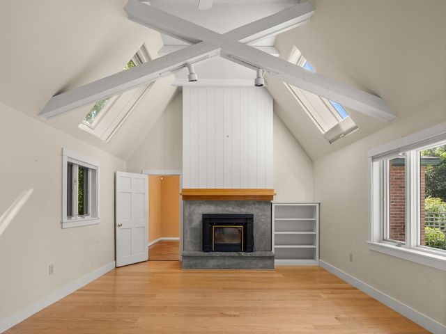 106 Ledge Road, Burlington, VT 05401