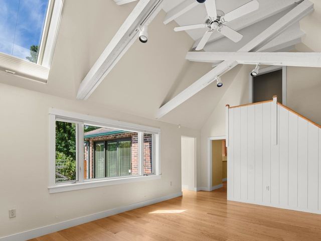 106 Ledge Road, Burlington, VT 05401