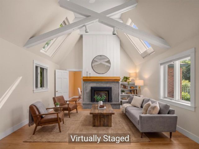 106 Ledge Road, Burlington, VT 05401