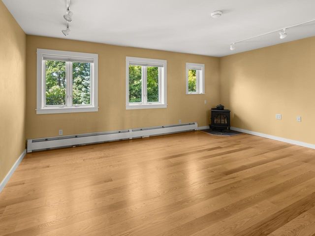 106 Ledge Road, Burlington, VT 05401