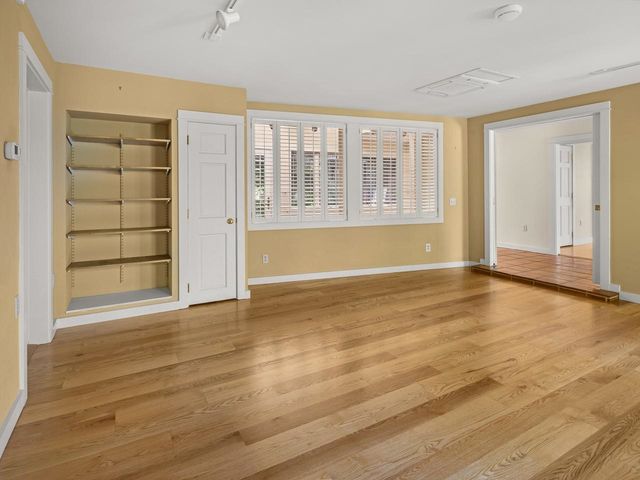 106 Ledge Road, Burlington, VT 05401