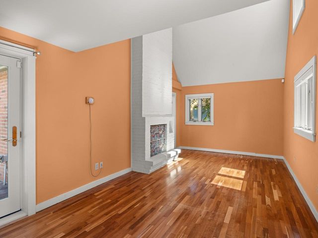 106 Ledge Road, Burlington, VT 05401