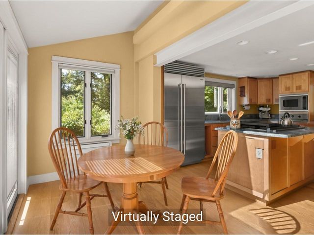 106 Ledge Road, Burlington, VT 05401