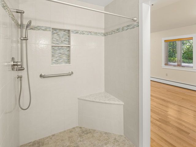 106 Ledge Road, Burlington, VT 05401