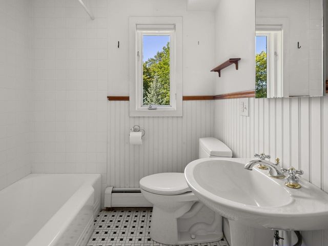 106 Ledge Road, Burlington, VT 05401