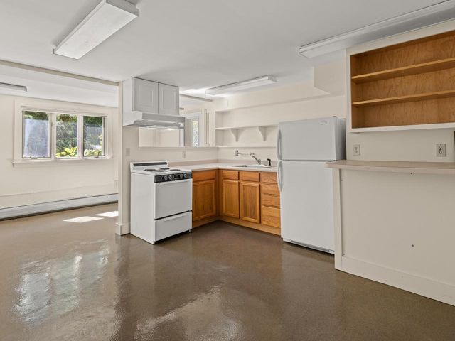 106 Ledge Road, Burlington, VT 05401