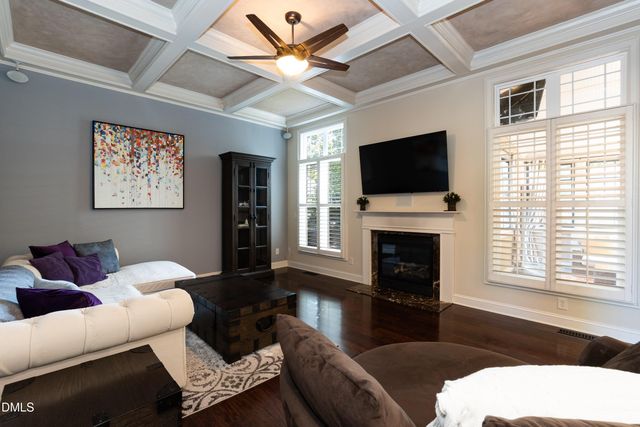 4213 Oakthorne Way, Raleigh, NC 27613