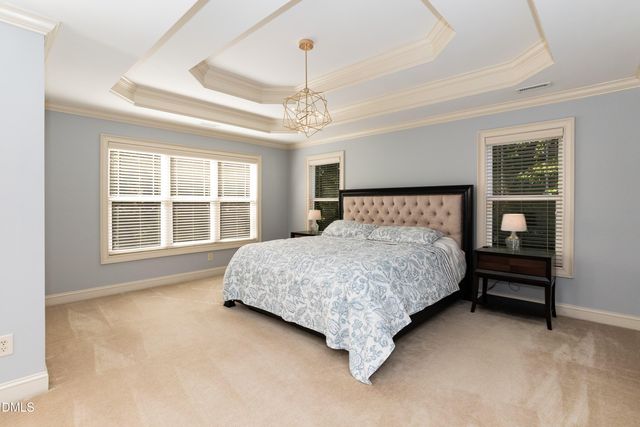 4213 Oakthorne Way, Raleigh, NC 27613