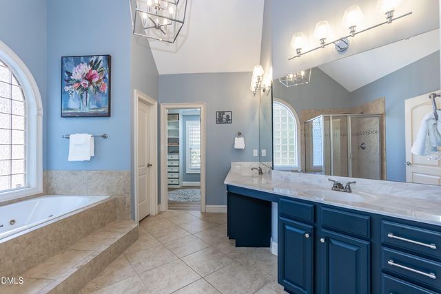 4213 Oakthorne Way, Raleigh, NC 27613