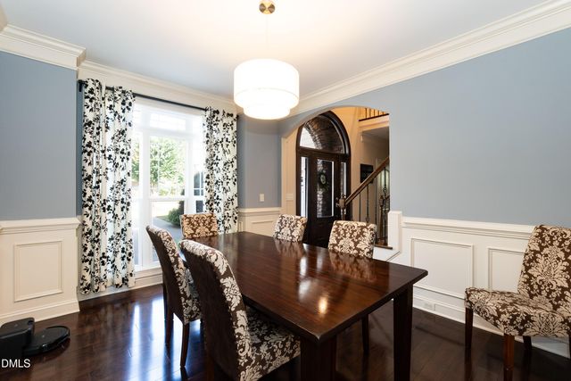 4213 Oakthorne Way, Raleigh, NC 27613
