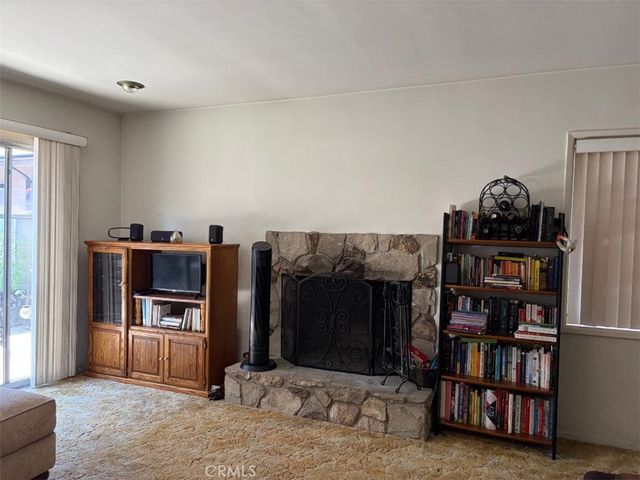 359 361 Roswell, Long Beach, CA 90814