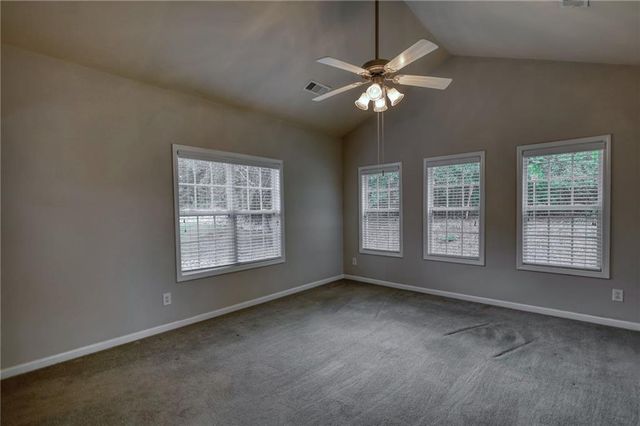 339 Crossroads Drive, Social Circle, GA 30025