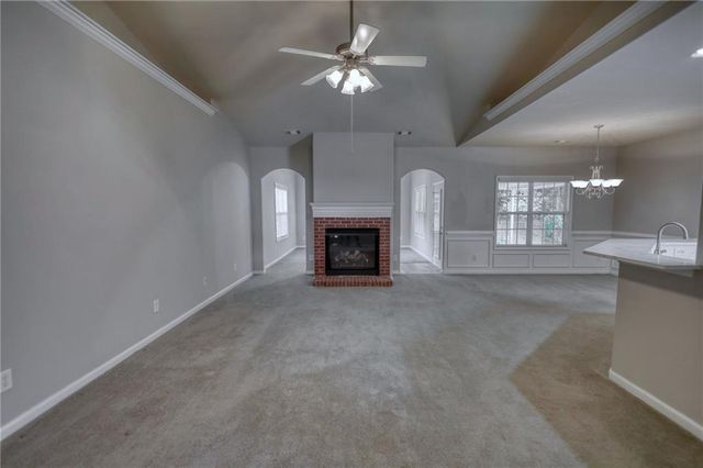 339 Crossroads Drive, Social Circle, GA 30025