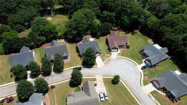 339 Crossroads Drive, Social Circle, GA 30025