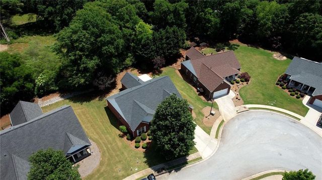 339 Crossroads Drive, Social Circle, GA 30025