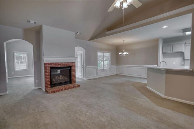 339 Crossroads Drive, Social Circle, GA 30025