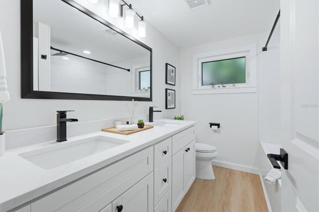512 SANTE JOSEPH STREET, Venice, FL 34285