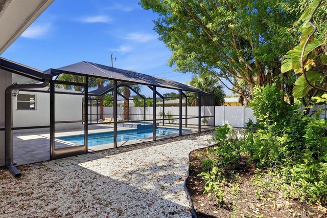 512 SANTE JOSEPH STREET, Venice, FL 34285