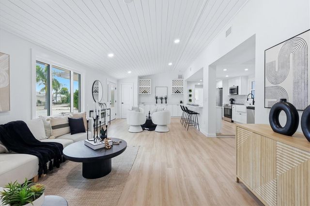512 SANTE JOSEPH STREET, Venice, FL 34285