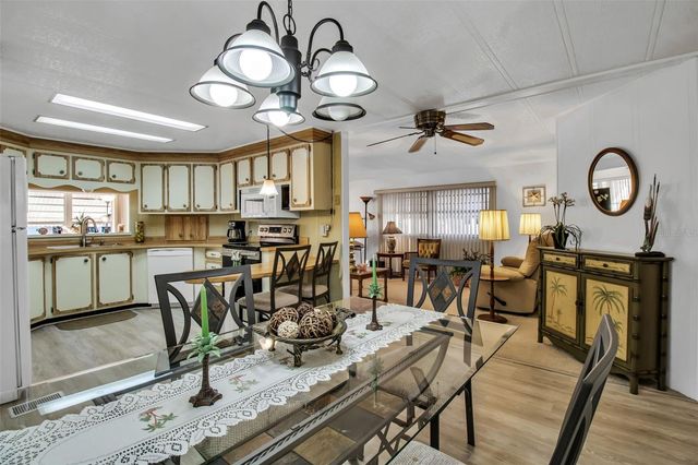 5619 BAYSHORE ROAD 160, Palmetto, FL 34221