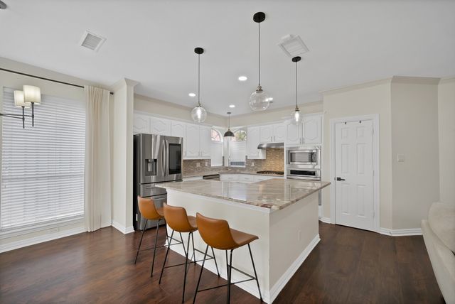 3924 Walden Way, Dallas, TX 75287