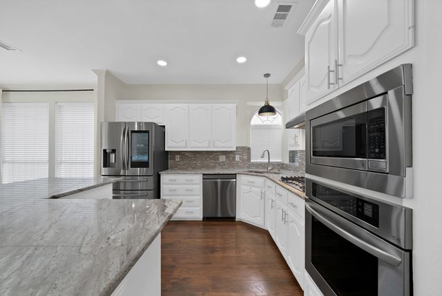 3924 Walden Way, Dallas, TX 75287